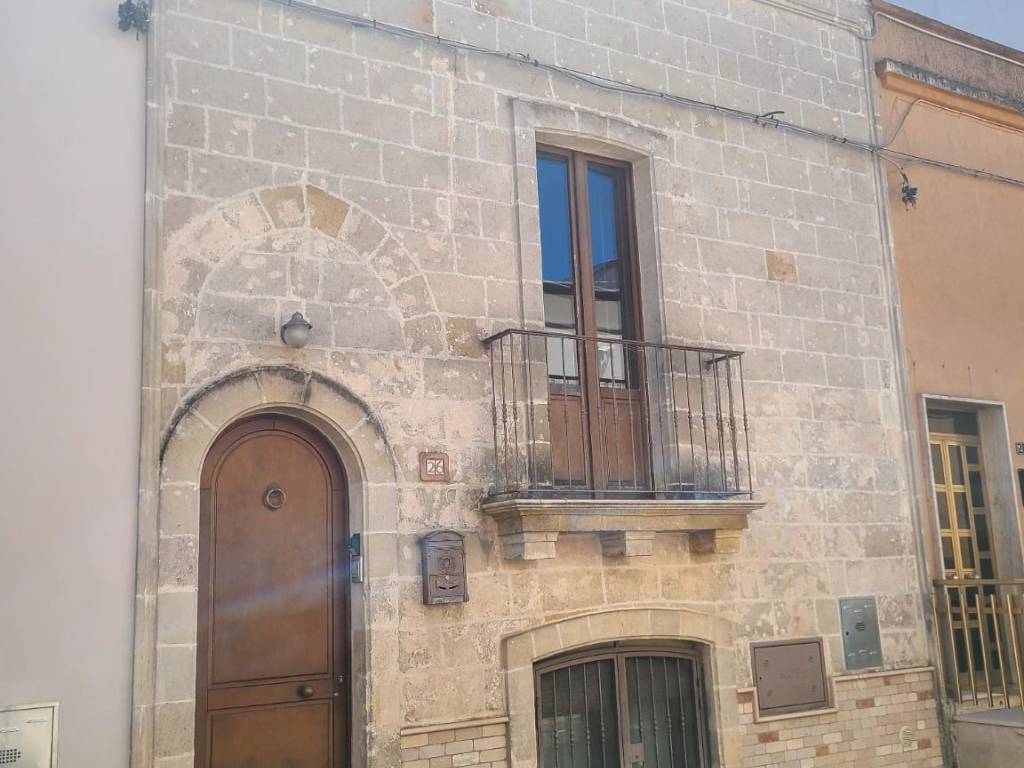 Appartamento a Manduria in Via Fratelli Cairoli, 26 - Foto 2