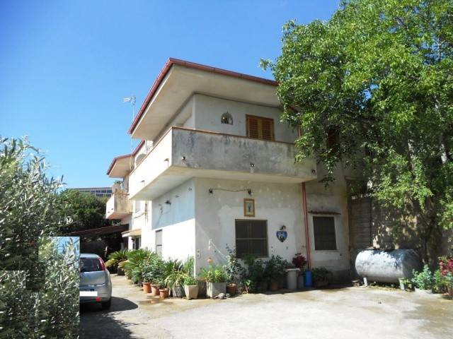 Villa a Lamezia terme in via madonna della spina - Foto 3