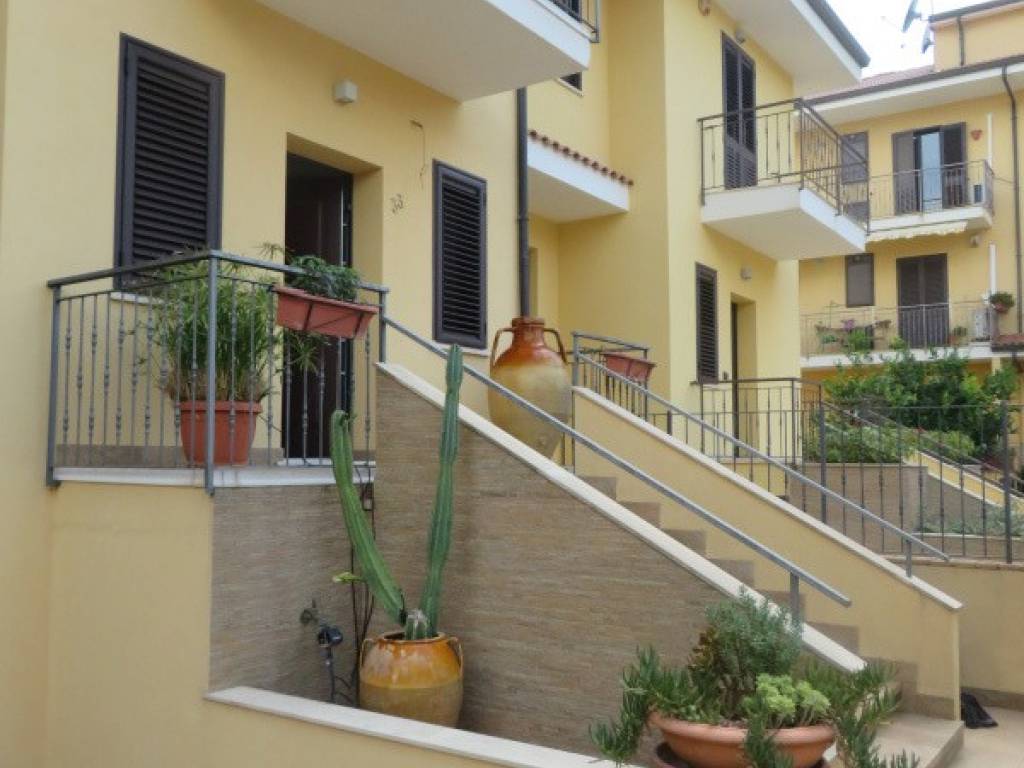 Villetta a schiera a Lamezia terme in Via dei Sanniti - Foto 3
