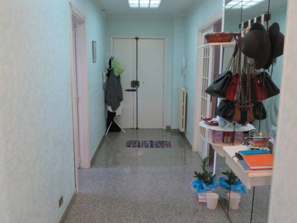 Appartamento a Lamezia terme in Via Aurelio Cassiodoro - Foto 5