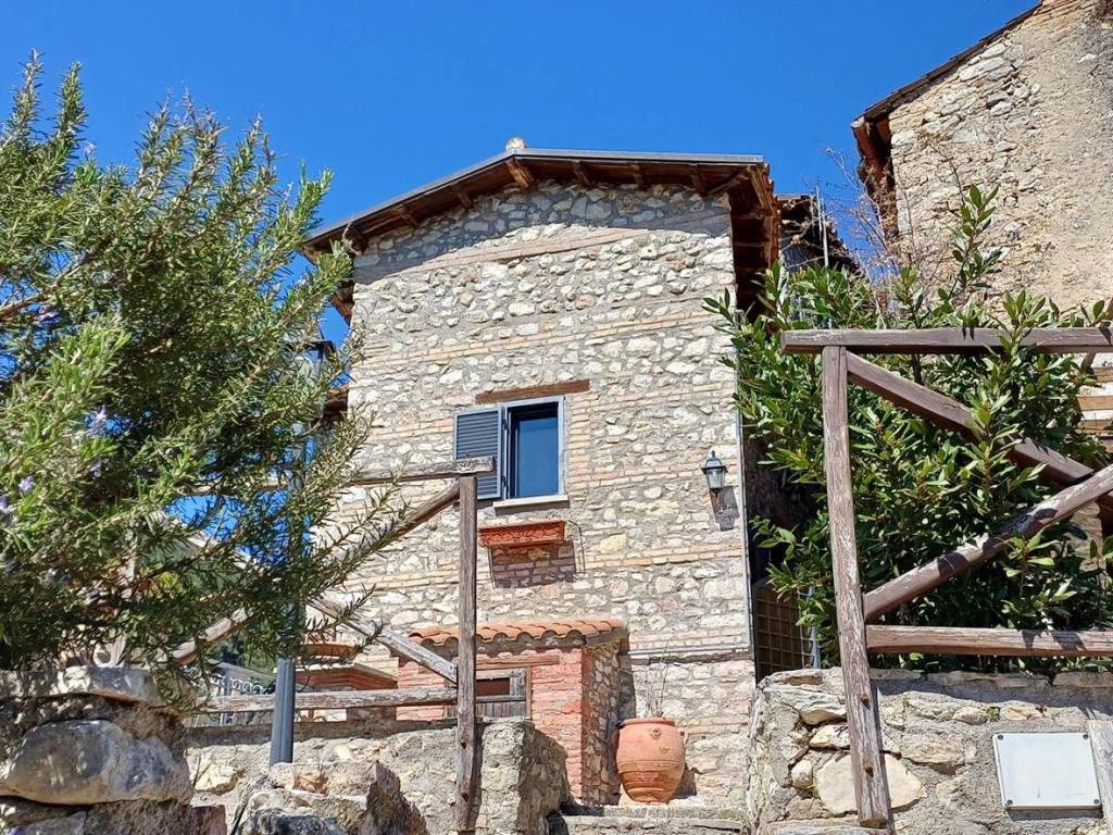 Casa indipendente a Torri in sabina in Corso Foronovo, 2 - Foto 3