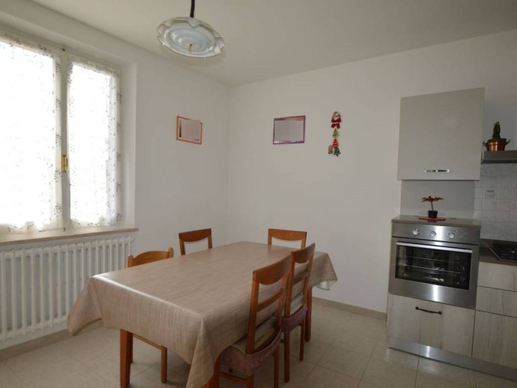 Appartamento a Jesi in Via Fratelli Cervi - Foto 3