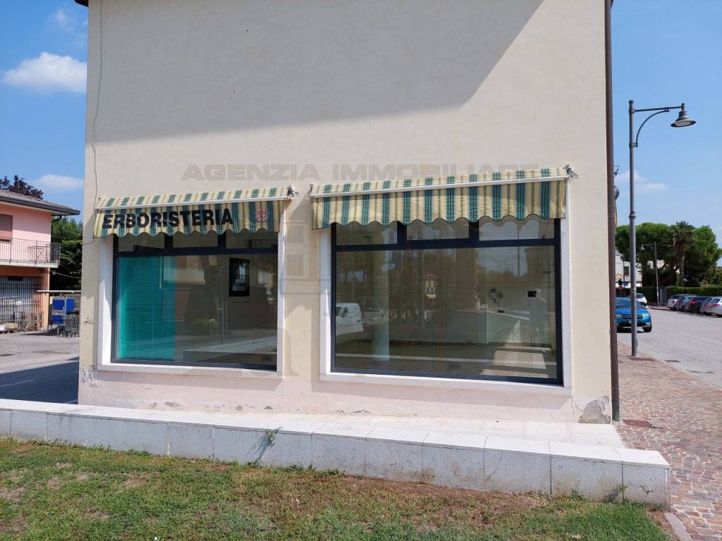 Immobile a Curtarolo in Via Padre Bernardo Longo, 24 - Foto 2