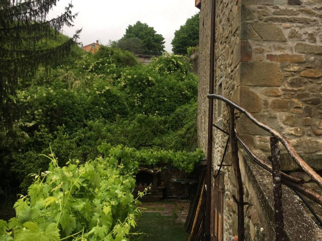 Palazzo / stabile a Pistoia in Via di Montagnana - Foto 2