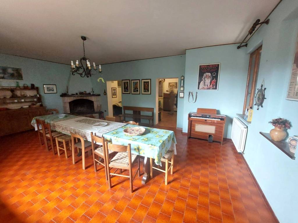 Casa indipendente a Spoleto in Frazione Santa Croce - Foto 5