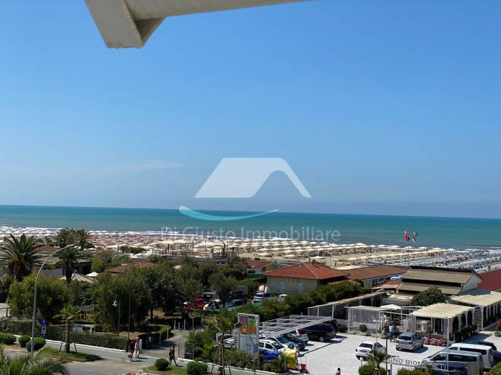 Attico / mansarda a Forte dei marmi in Viale Repubblica - Foto 5