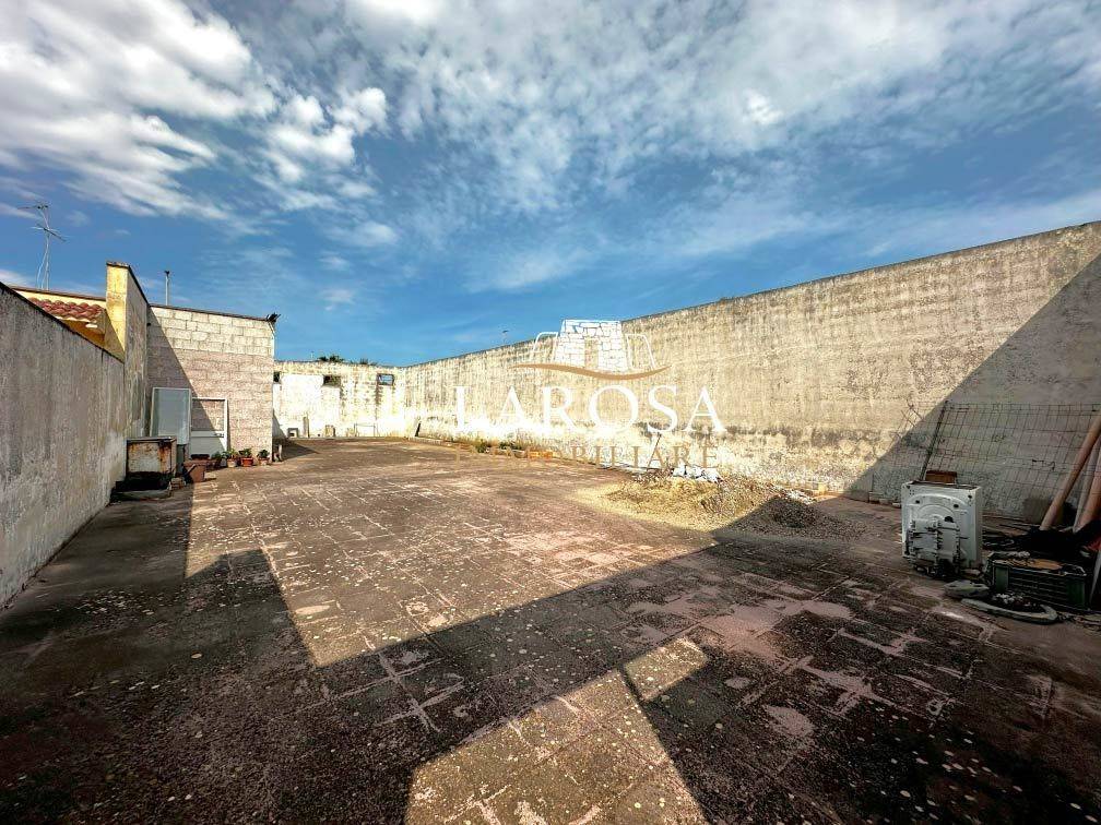 Villa a Melendugno in Via Don Sturzo, 48 - Foto 2