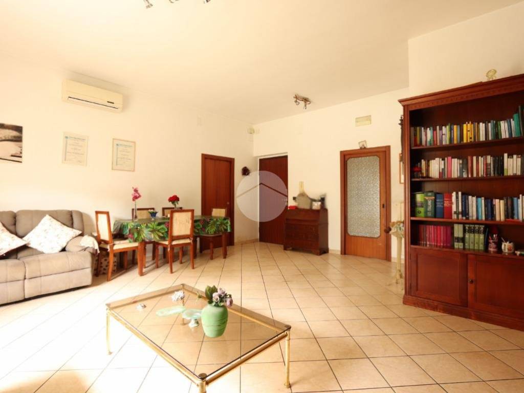 Palazzo / stabile a Pescara in Salita Tiberi, 14 - Foto 2