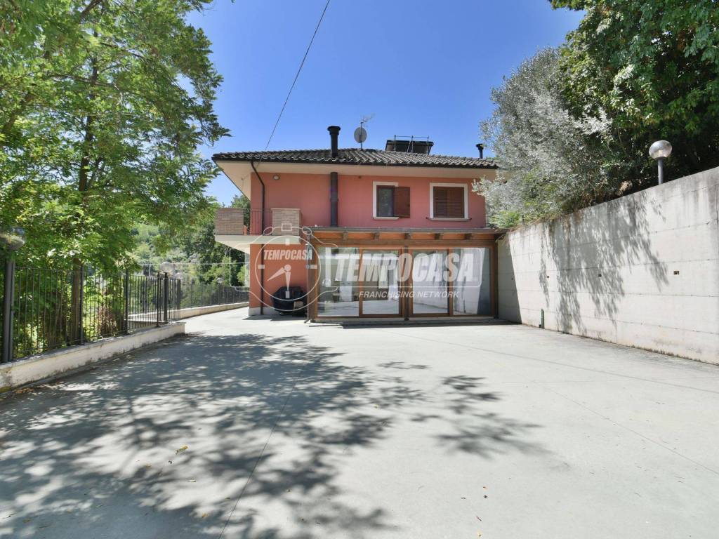 Villa a Folignano in Viale Genova 42 - Foto 4
