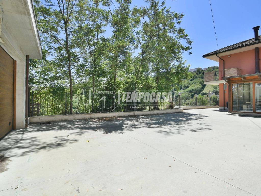 Villa a Folignano in Viale Genova 42 - Foto 5