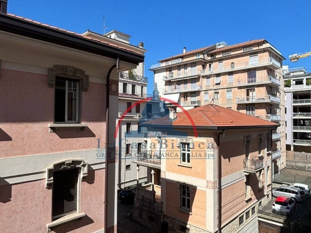 Appartamento a Bergamo in Via Antonio Ghislanzoni - Foto 4