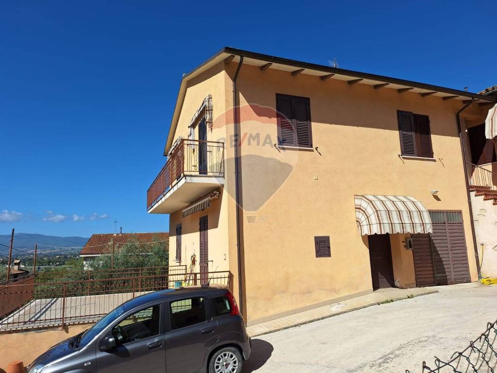 Casa indipendente a Trevi in VIA PINTURA, 4 - Foto 4