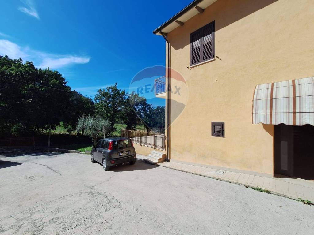 Casa indipendente a Trevi in VIA PINTURA, 4 - Foto 5