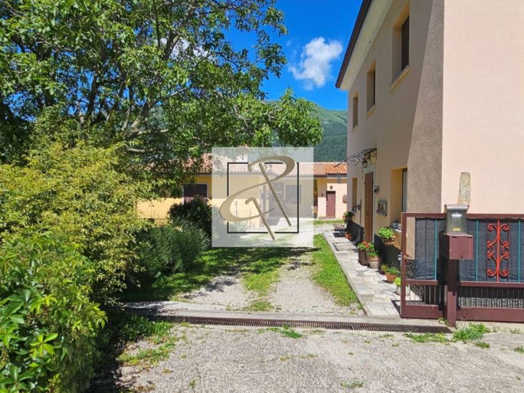 Rustico / casale a Caprino veronese in Via Coltri - Foto 4
