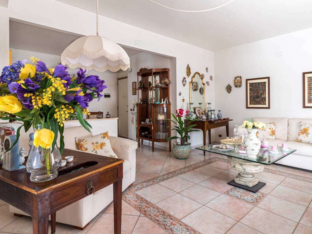 Appartamento a Caltagirone in Via Giuseppe Verdi, 3 - Foto 4