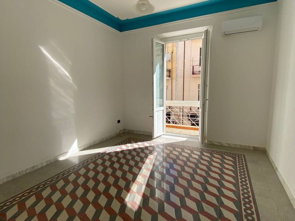 Appartamento a Crotone in Via Venezia, 6 - Foto 5