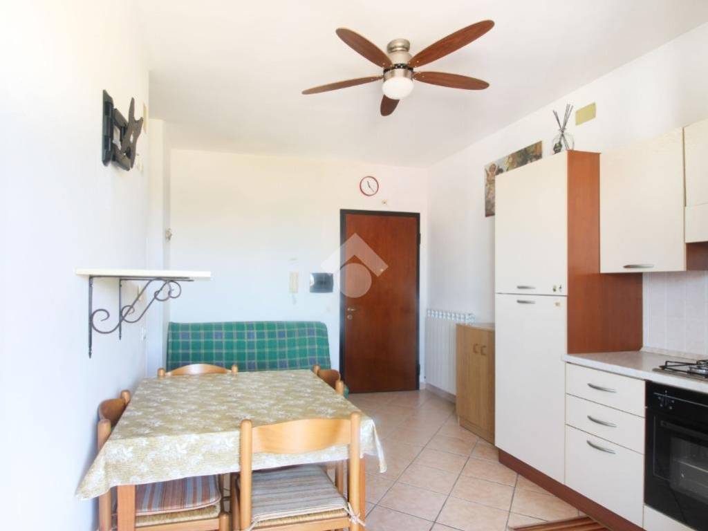 Appartamento a Alba adriatica in Via Ercole Falò, 6 - Foto 4