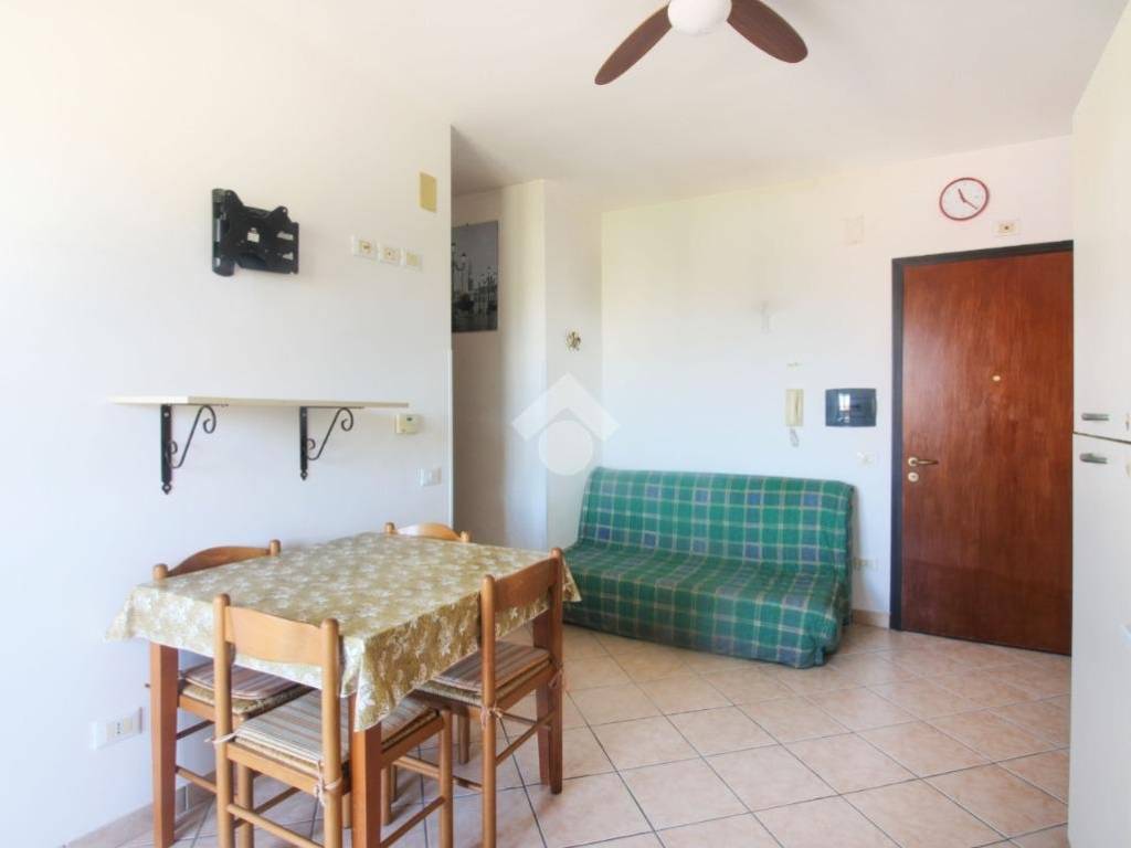 Appartamento a Alba adriatica in Via Ercole Falò, 6 - Foto 5