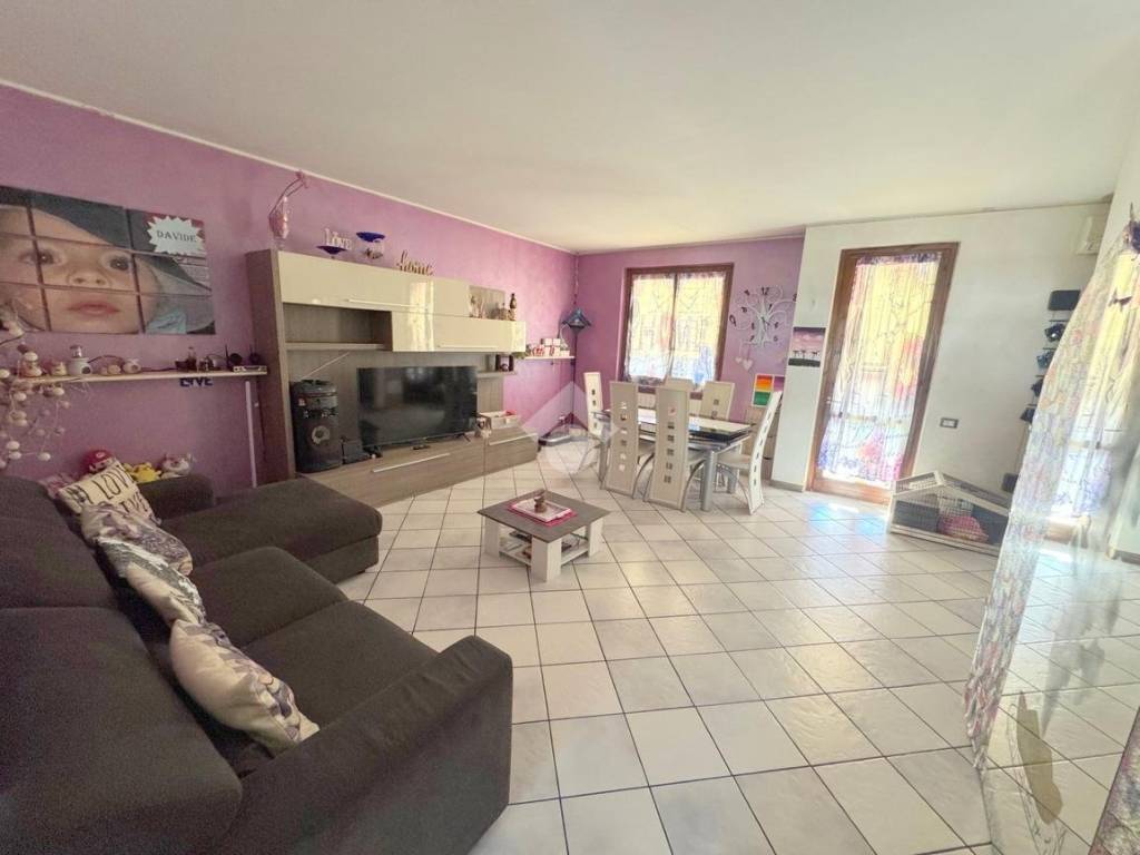 Villetta a schiera a Fagnano olona in Via Pastrengo, 24 - Foto 2