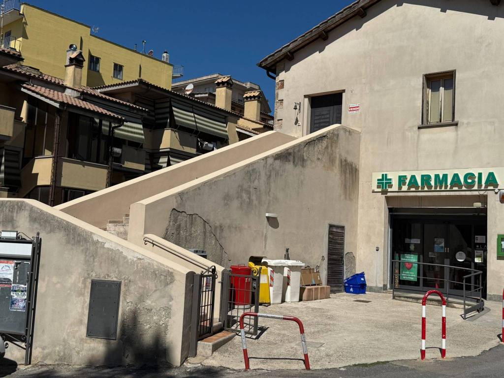 Appartamento a Tolfa in Via Cesare Battisti - Foto 2