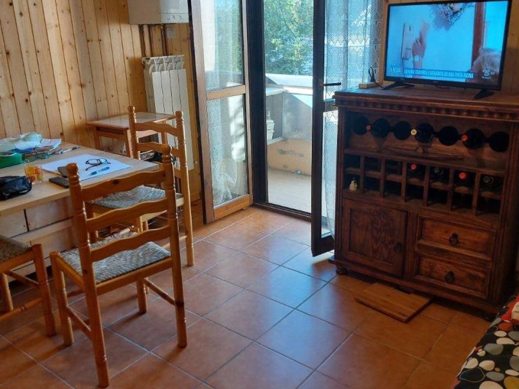 Appartamento a Rocca di cambio in Via del Monte - Foto 2
