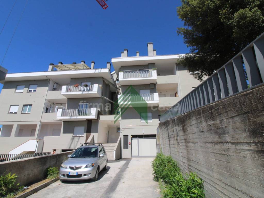 Appartamento a Teramo in Via Cona - Foto 3