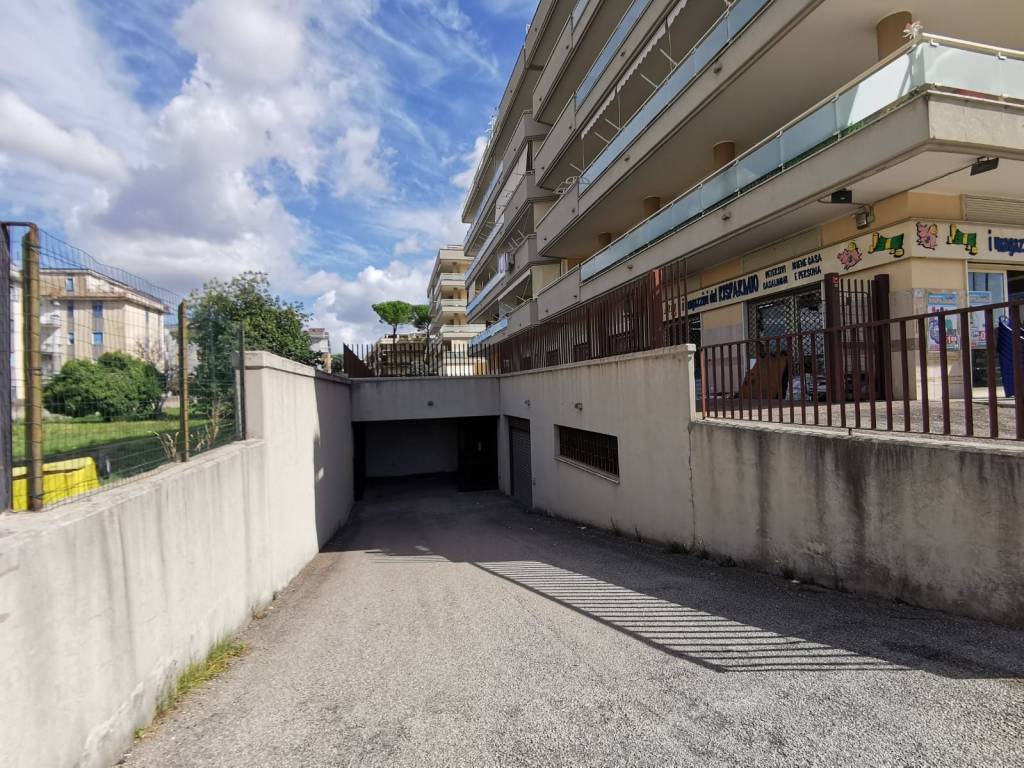 Box / garage a San nicola la strada in Via Salvatore Quasimodo, 29 - Foto 3