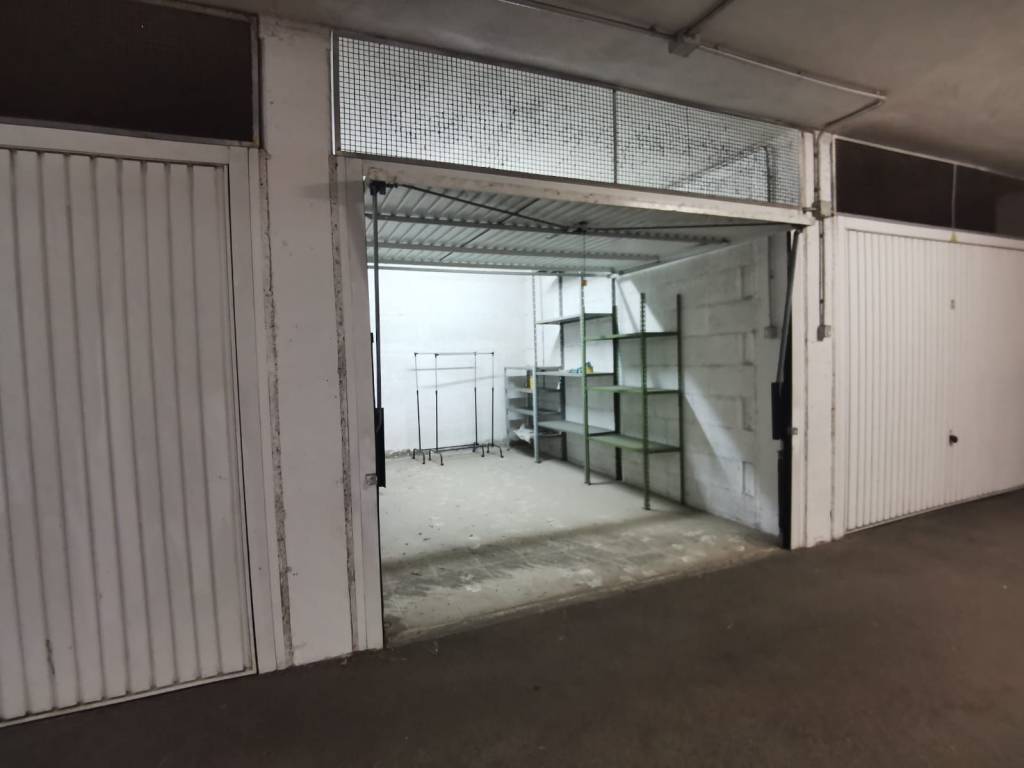 Box / garage a San nicola la strada in Via Salvatore Quasimodo, 29 - Foto 4