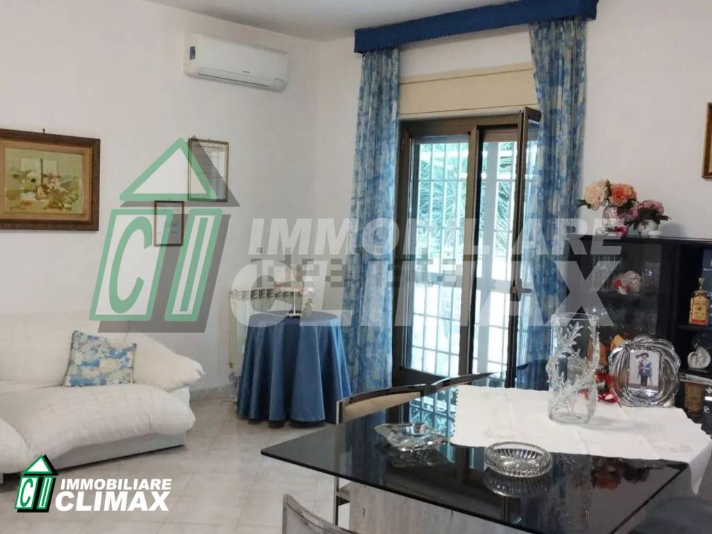 Appartamento a Caserta in Via Capitano Laviano, 26 - Foto 2
