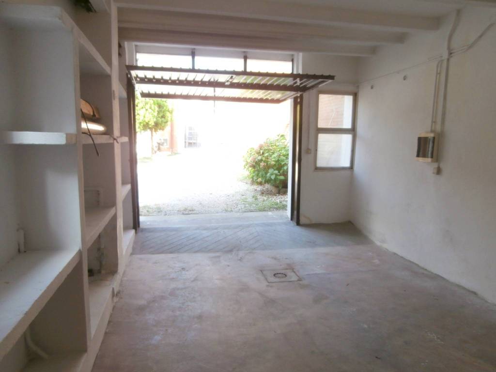 Box / garage a Ferrara in Via Giuseppe Fabbri - Foto 5