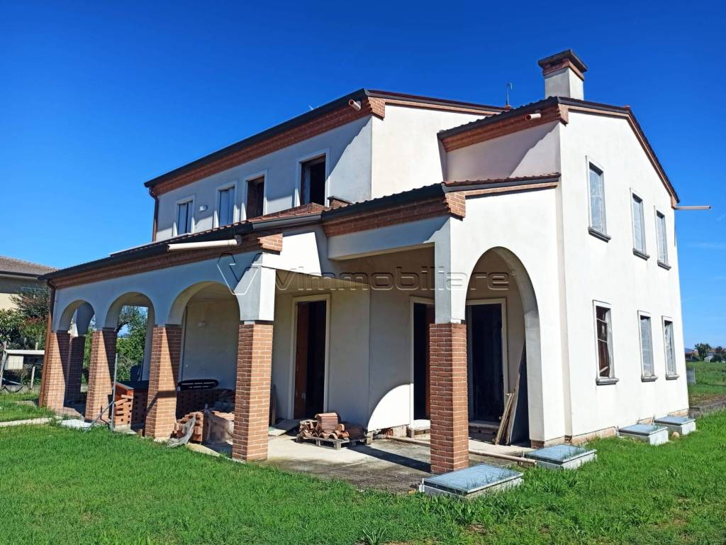 Villa a Pojana maggiore in via spello - Foto 4