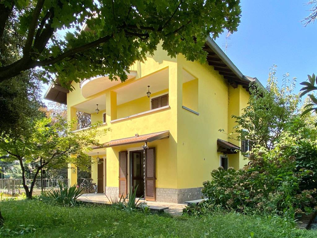 Villa a Robbiate in Viale Giacomo Matteotti, 20 - Foto 2