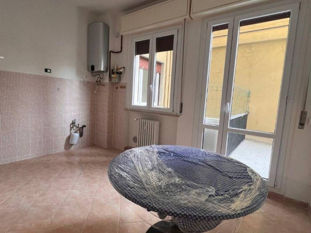 Appartamento a Mantova in Piazza Ottantesimo Fanteria, 2 - Foto 4