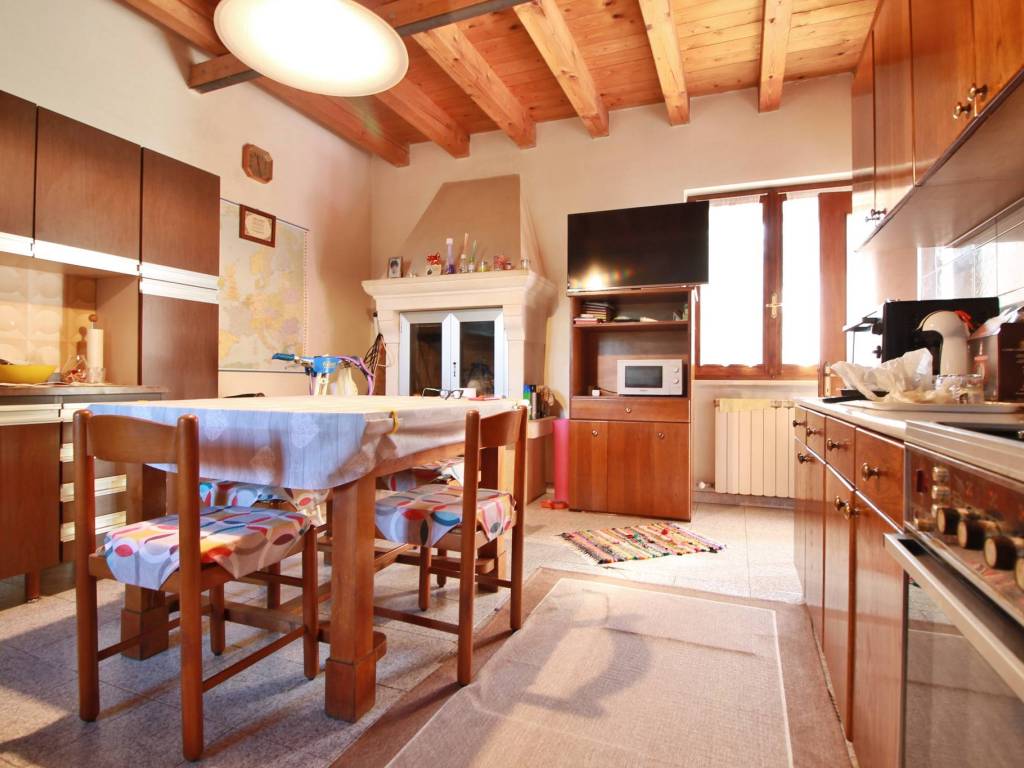 Casa indipendente a Zermeghedo in Via Guido Marangoni, 57 - Foto 2