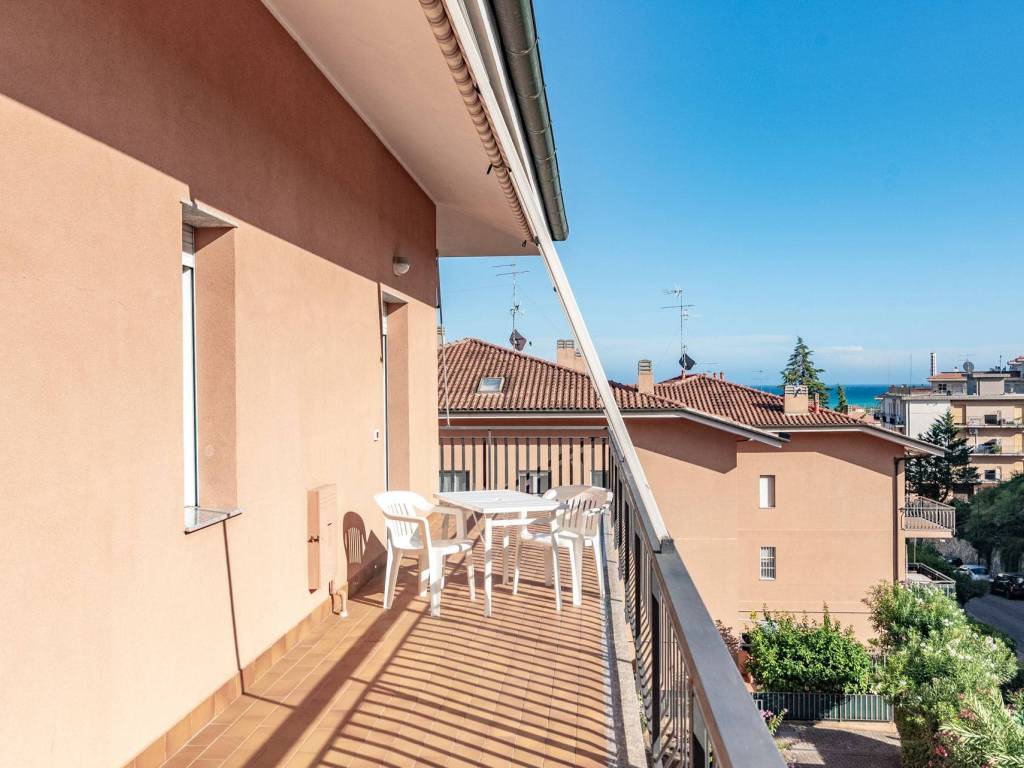Appartamento a Ceriale in Via della Concordia - Foto 3