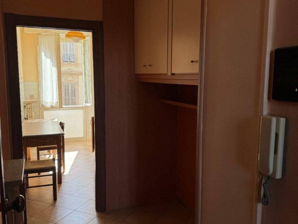 Appartamento a Alessandria in Corso Alfonso La Marmora, 81 - Foto 2