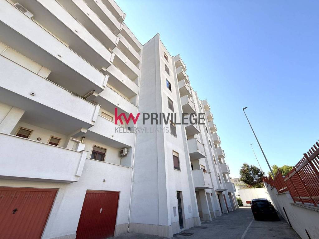 Appartamento a Brindisi in Via Giuseppe Nardelli, 11 - Foto 2