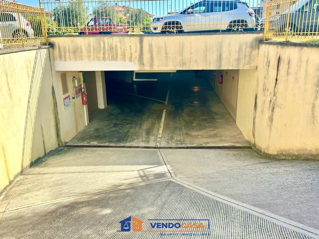 Box / garage a Loano in Via Aurelia, 93 - Foto 2