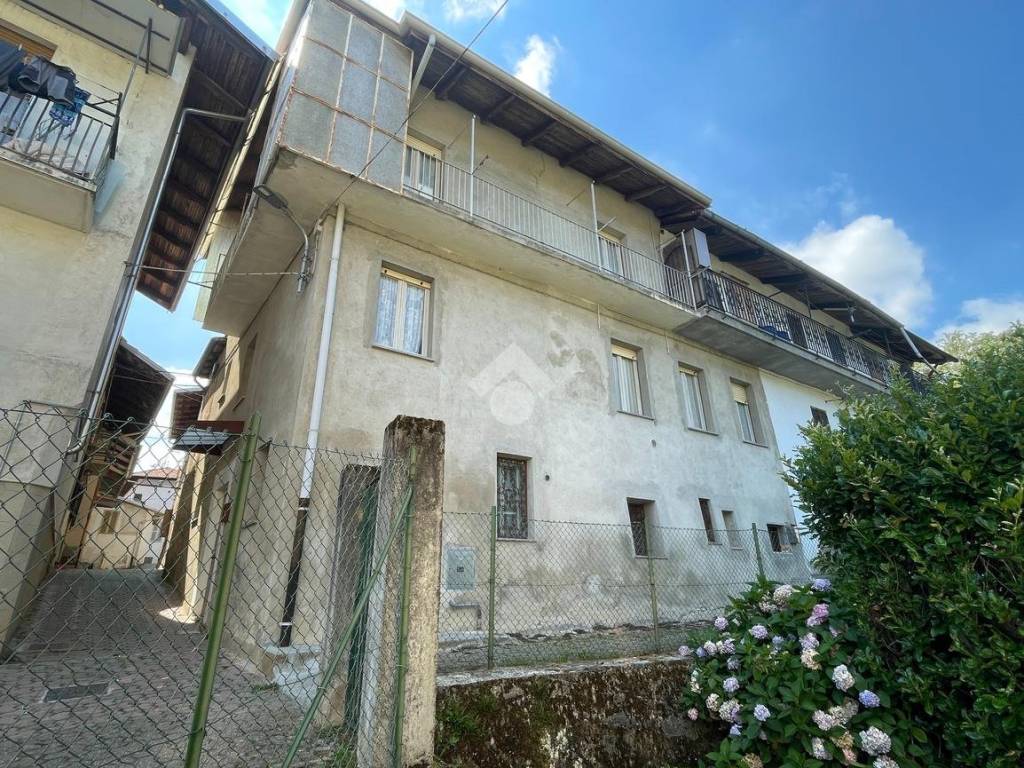 Casa indipendente a Valdilana in Via cravello, 34 - Foto 2