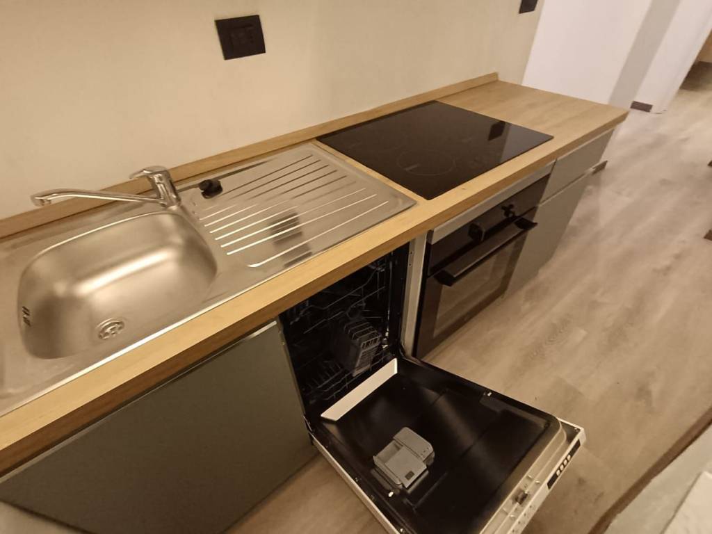 Appartamento a Asti in Via Federico della Valle - Foto 5