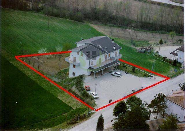 Casa indipendente a Carassai in Contrada Menocchia, 17 - Foto 2