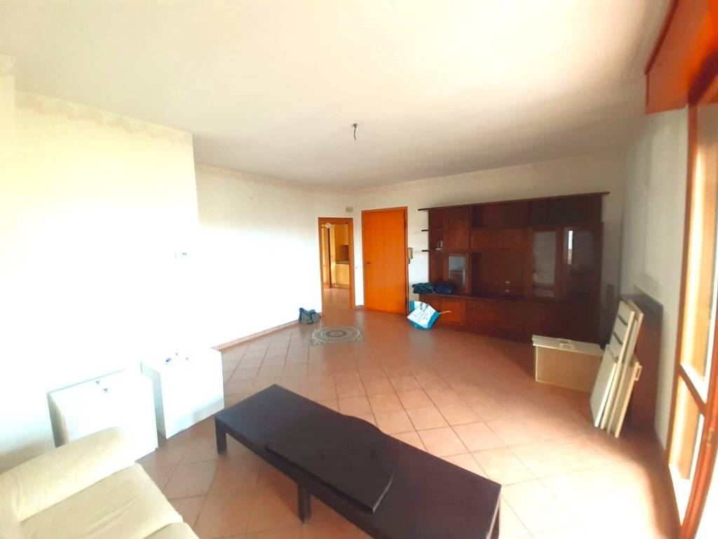 Appartamento a Riccione in Viale Santorre di Santarosa, 41 - Foto 4