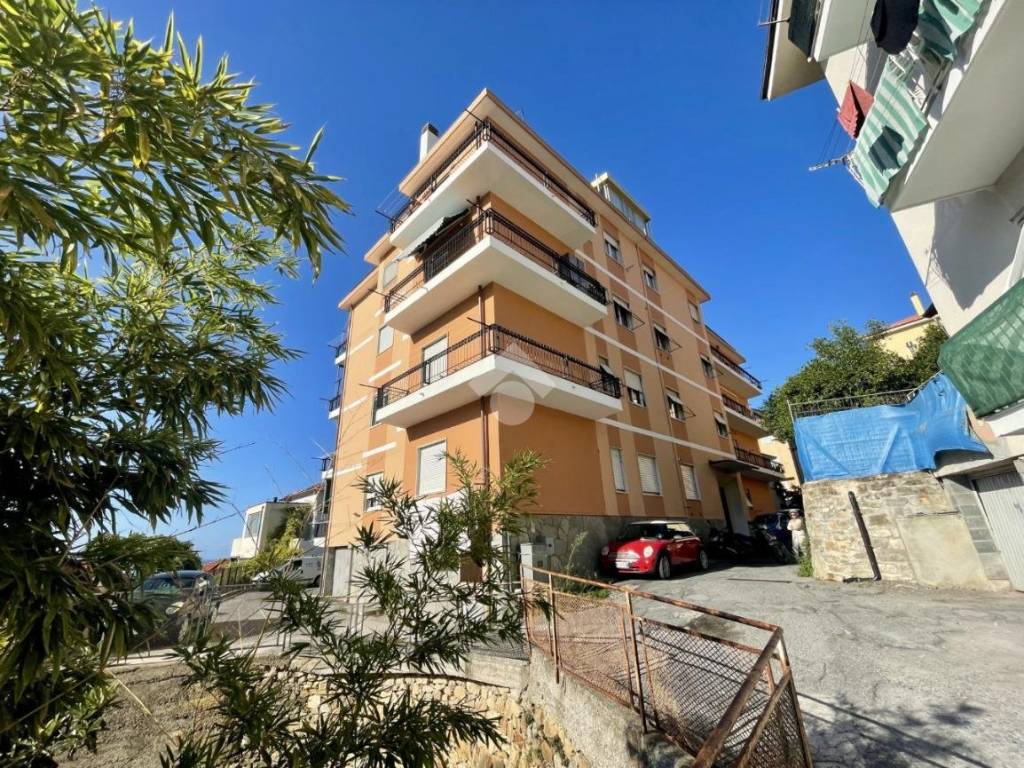 Appartamento a Imperia in Via Don Giovanni Minzoni, 54 - Foto 2