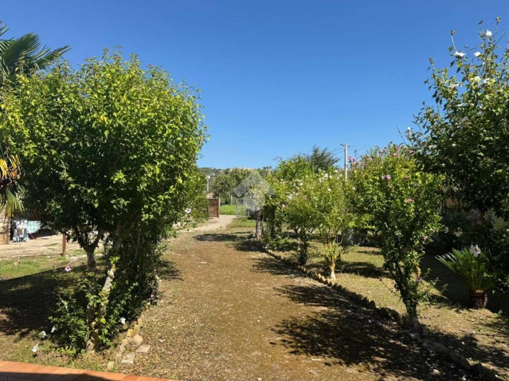 Villa a Minturno in Via Corola, 42 - Foto 4