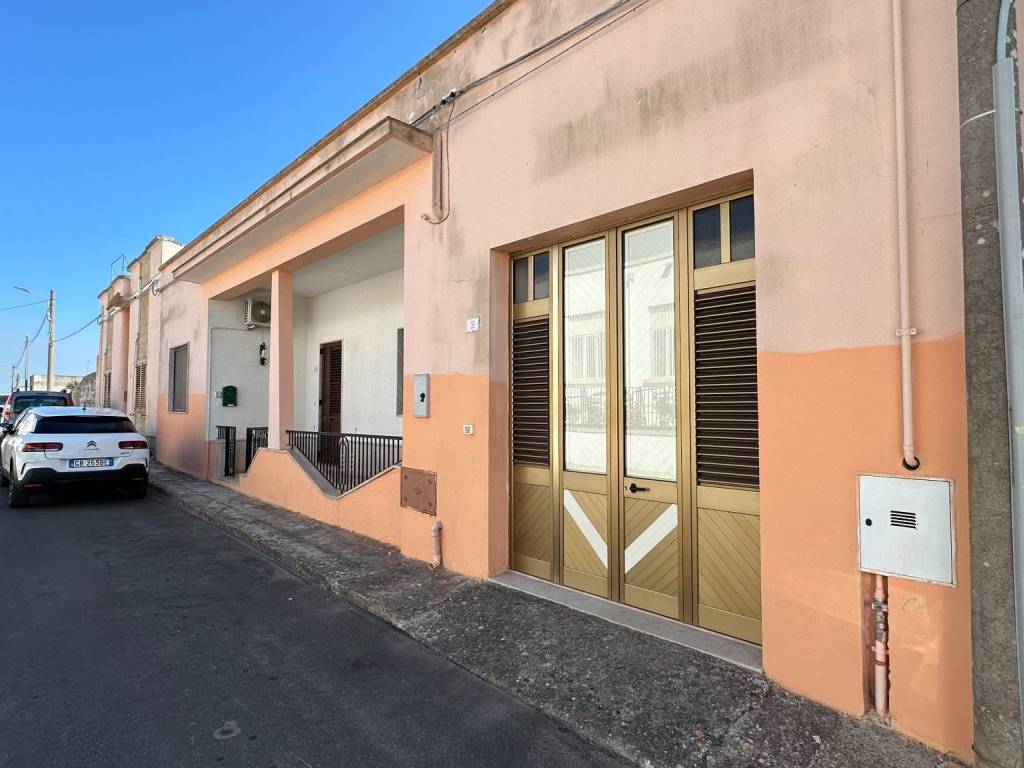 Casa indipendente a Diso in Via Luigi Settembrini, 18 - Foto 2