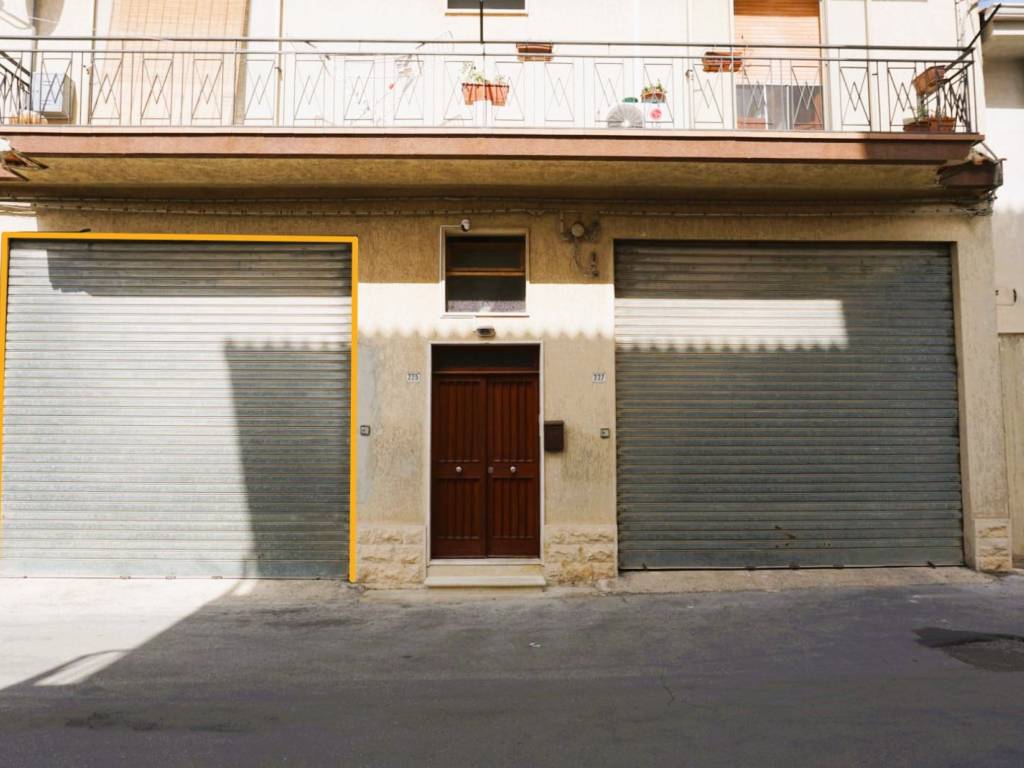 Palazzo / stabile a Modica in Via della Resistenza Partigiana, 225 - Foto 2