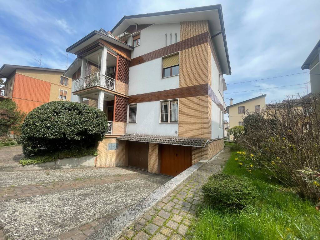 Appartamento a Piacenza in Via Giovanni Lanfranco - Foto 3