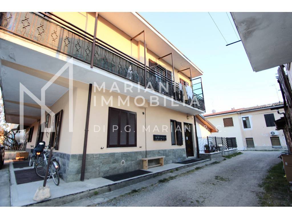 Appartamento a Origgio in Piazza della Immacolata, 11 - Foto 2