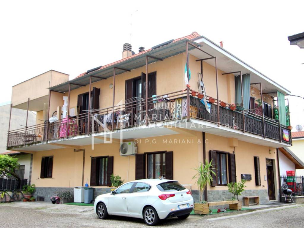 Appartamento a Origgio in Piazza della Immacolata, 11 - Foto 3