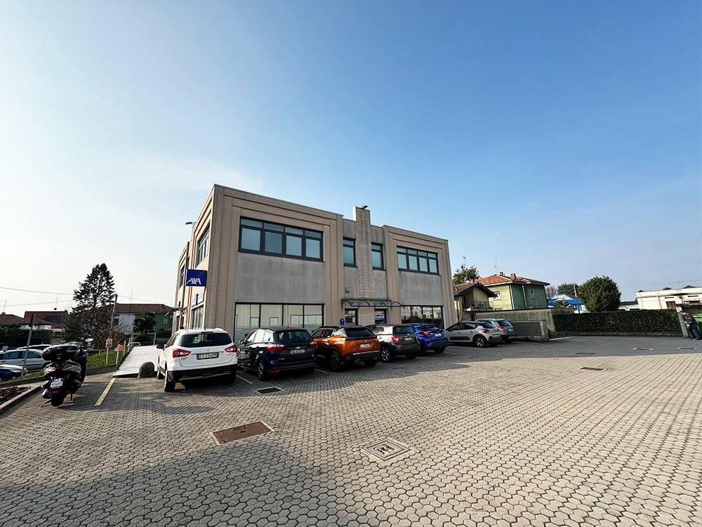 Immobile a Saronno in Via Alessandro Volta, 135 - Foto 2